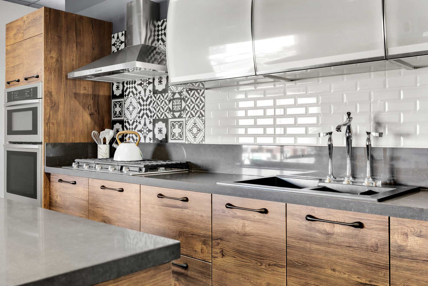 Monza Kitchen Cabinets